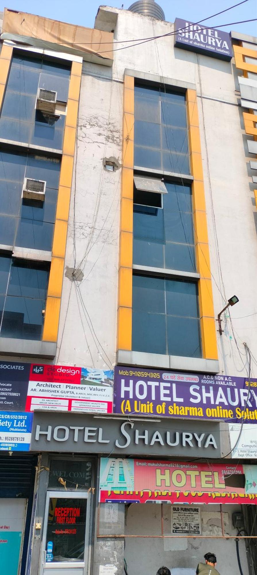 Hotel Shaurya Haridwār Exteriér fotografie